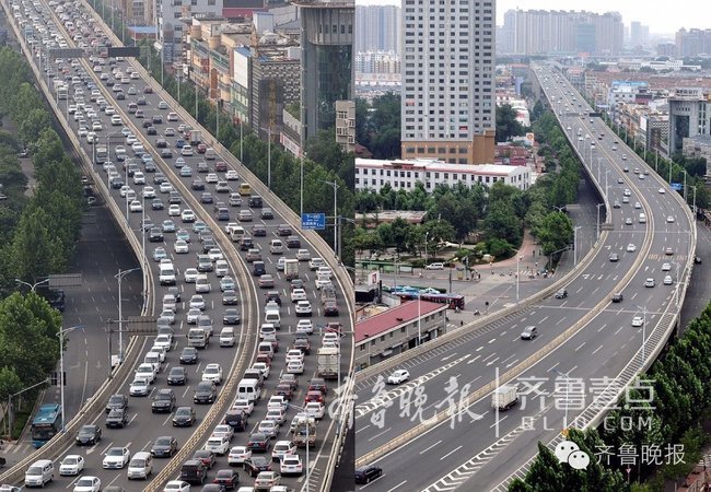 济南高架桥快速路高峰期要限行外地车正在征求意见