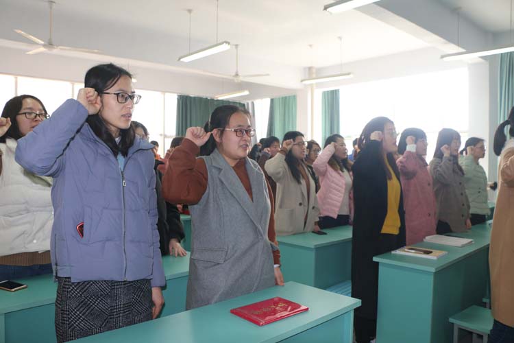 惠民一中举行青年教师表彰暨新学期培养工程启动仪式