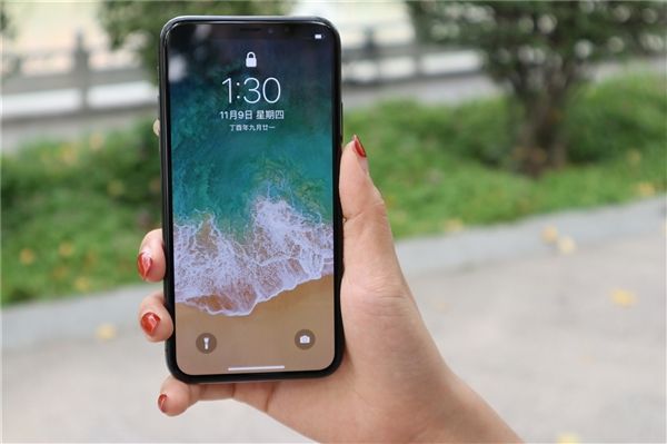 iPhone X低温触屏失灵,苹果:将通过更新软件修